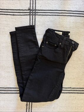 Levi’s Black Skinny Jean Like New